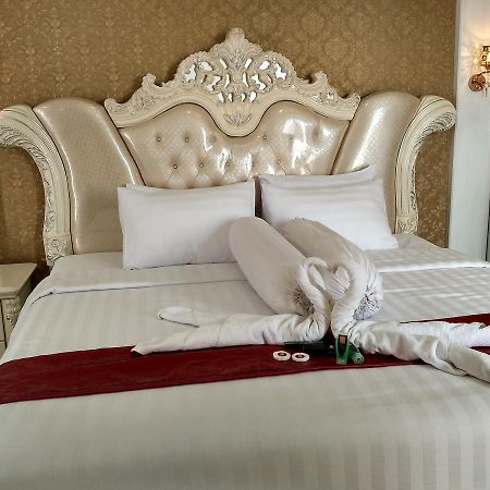 Grand Indobaru Hotel Selatpanjang ภายนอก รูปภาพ