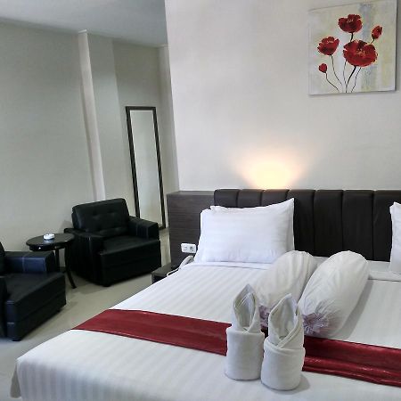 Grand Indobaru Hotel Selatpanjang ภายนอก รูปภาพ