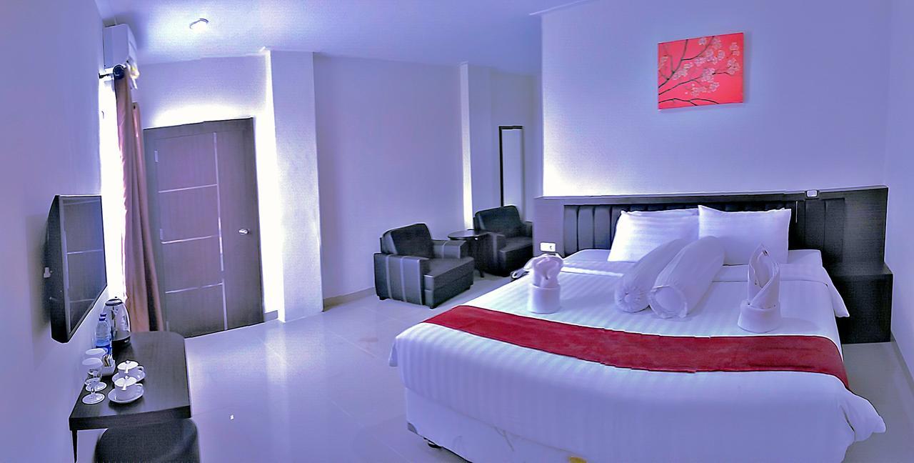 Grand Indobaru Hotel Selatpanjang ภายนอก รูปภาพ