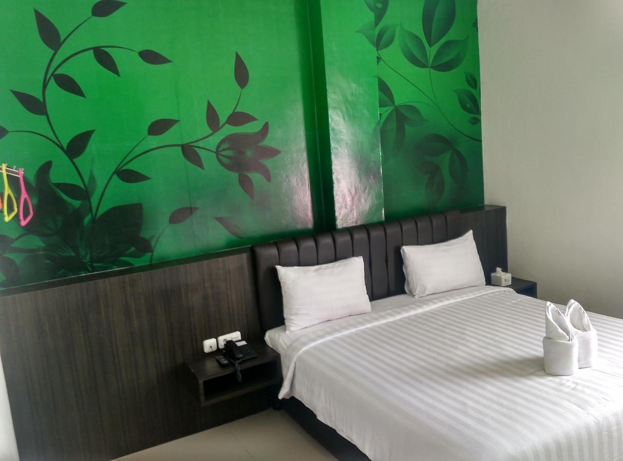 Grand Indobaru Hotel Selatpanjang ภายนอก รูปภาพ