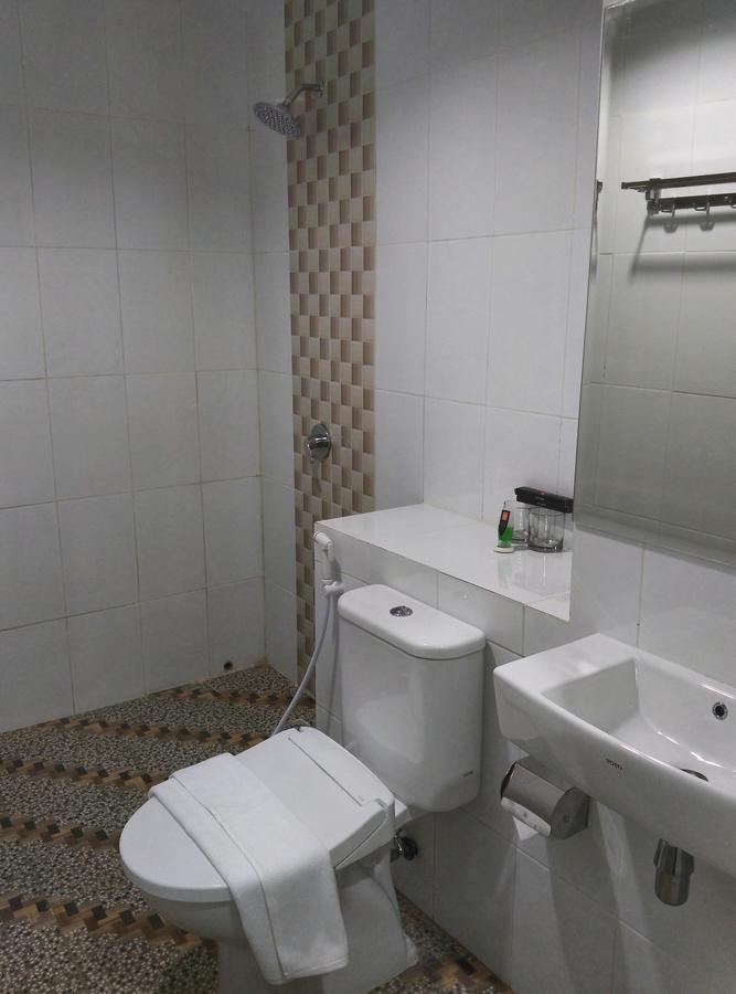 Grand Indobaru Hotel Selatpanjang ภายนอก รูปภาพ