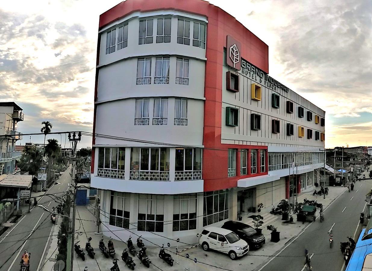 Grand Indobaru Hotel Selatpanjang ภายนอก รูปภาพ
