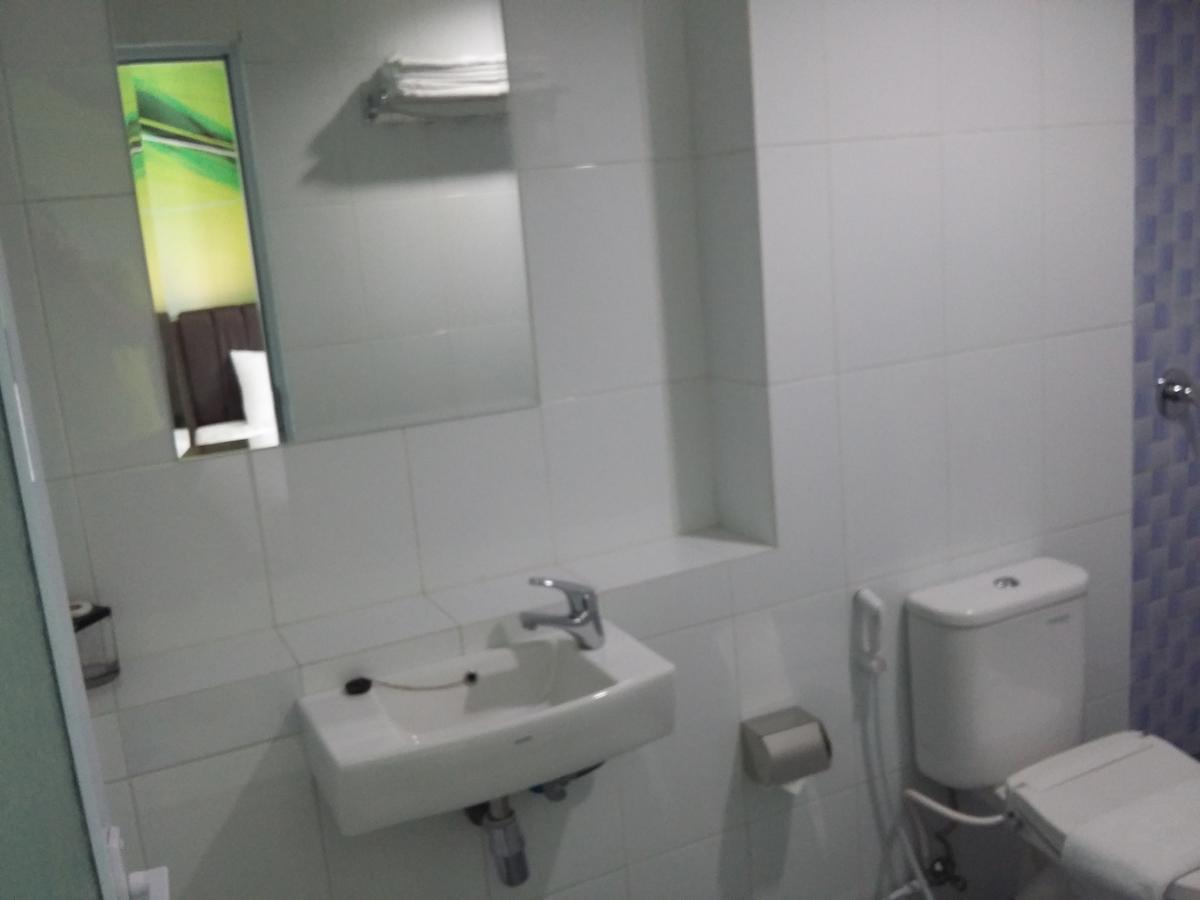 Grand Indobaru Hotel Selatpanjang ภายนอก รูปภาพ