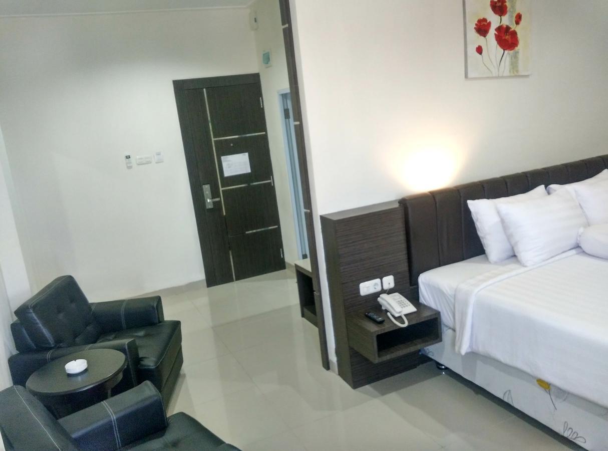 Grand Indobaru Hotel Selatpanjang ภายนอก รูปภาพ