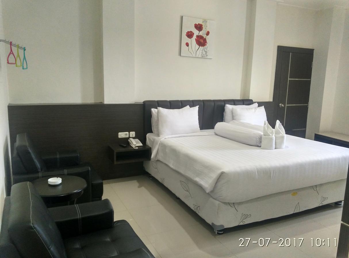 Grand Indobaru Hotel Selatpanjang ภายนอก รูปภาพ
