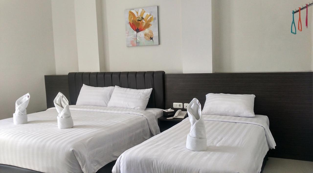 Grand Indobaru Hotel Selatpanjang ภายนอก รูปภาพ
