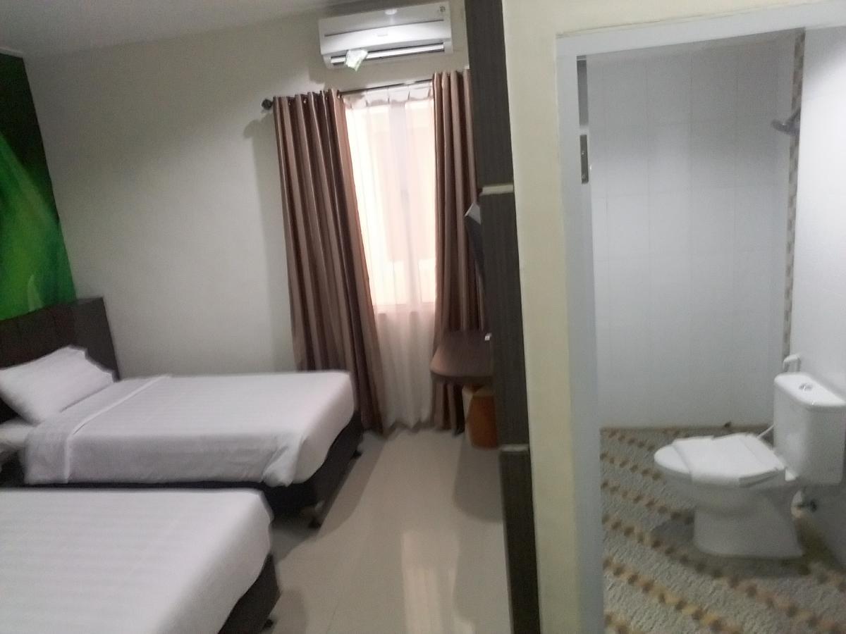 Grand Indobaru Hotel Selatpanjang ภายนอก รูปภาพ