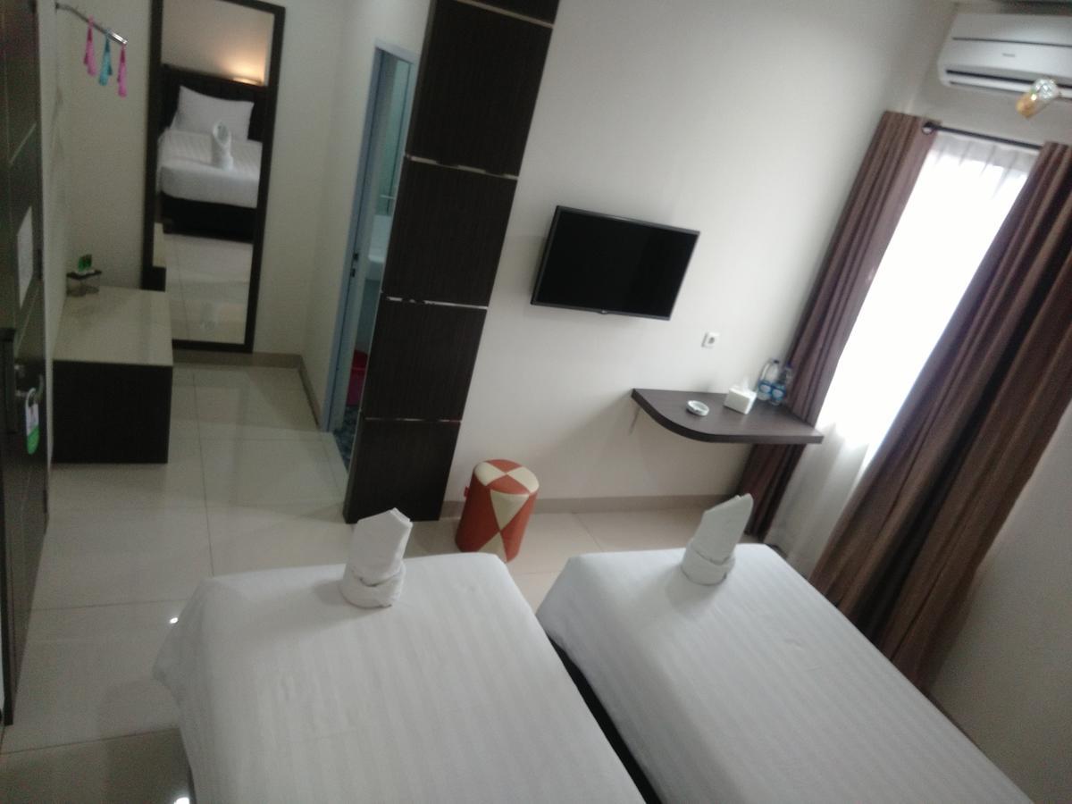 Grand Indobaru Hotel Selatpanjang ภายนอก รูปภาพ