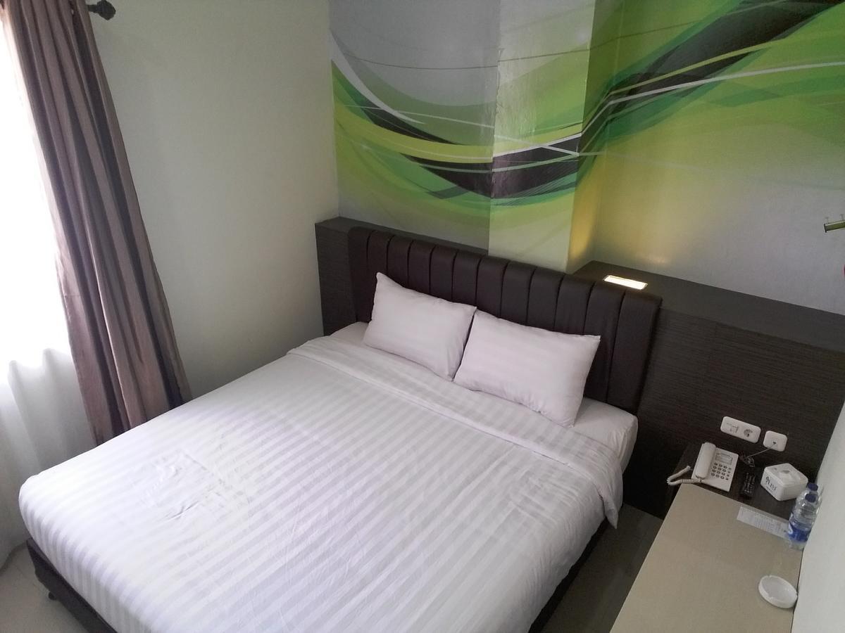 Grand Indobaru Hotel Selatpanjang ภายนอก รูปภาพ