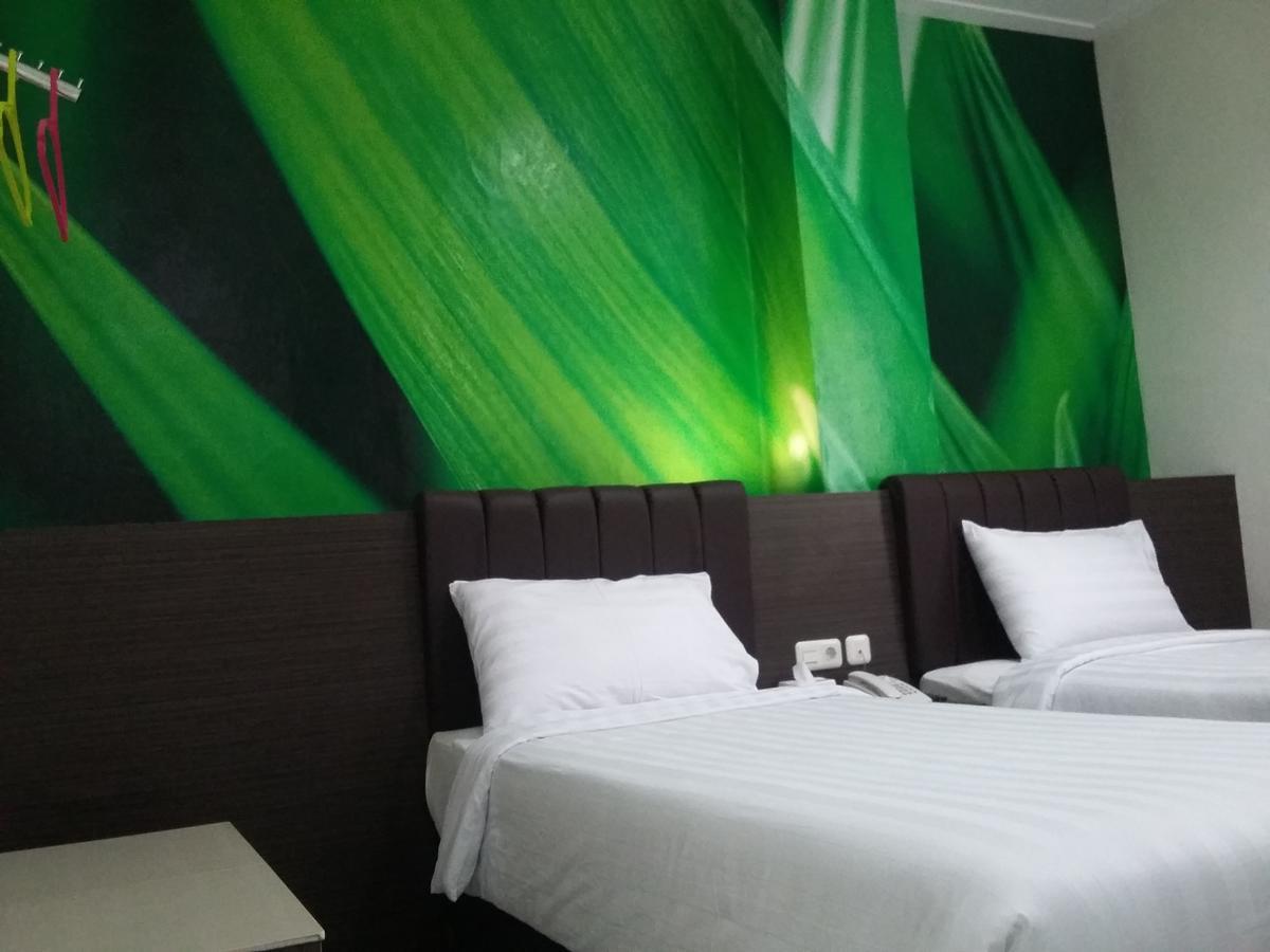 Grand Indobaru Hotel Selatpanjang ภายนอก รูปภาพ