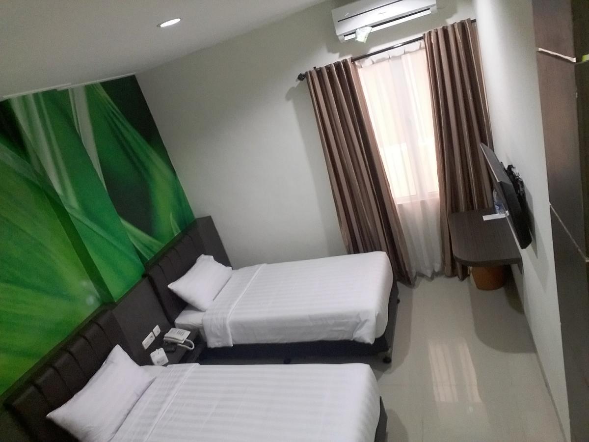 Grand Indobaru Hotel Selatpanjang ภายนอก รูปภาพ